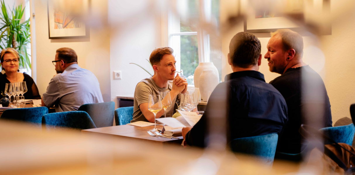 Wine and Dine Kalifornien und seine Weine Restaurant Tres Oberndorf Bacchus Vinothek Picture Copyright Onemedia Marcel Asmus Gste